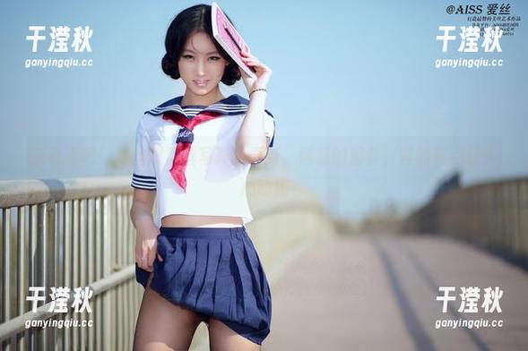 来看看吧！爱丝双层丝写真集更新，情感的层叠，真的有点让人心动哦