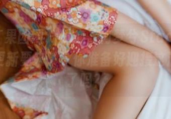 GIRLT果团网 – 小心，何梦兮Stacy校服图集更新要来了！你准备好迎接这波色彩了吗？