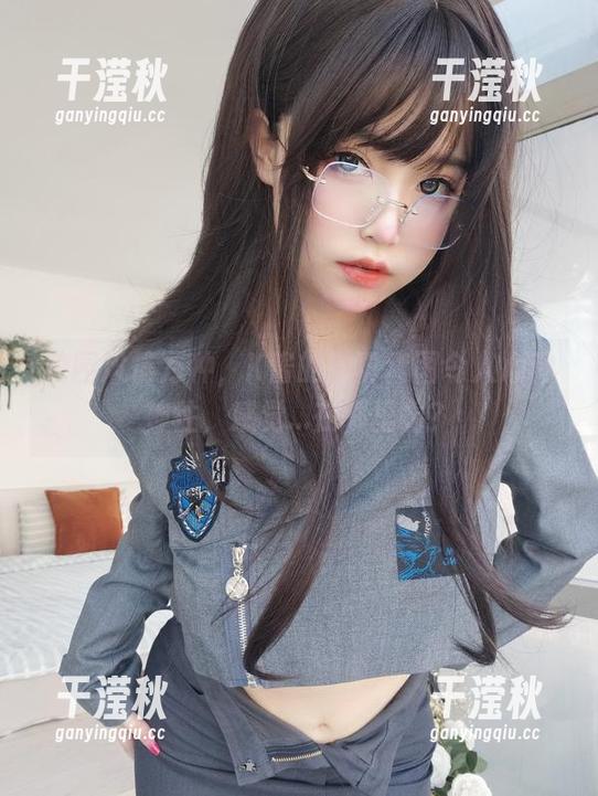K酱 校园风情万种,K酱的写真套图令人心驰神往,感觉...在哪里啊?