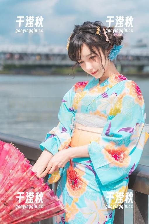 在Shika小鹿鹿的逸仙写真中，分享那些瞬间的美好，生活其实也可以很轻松