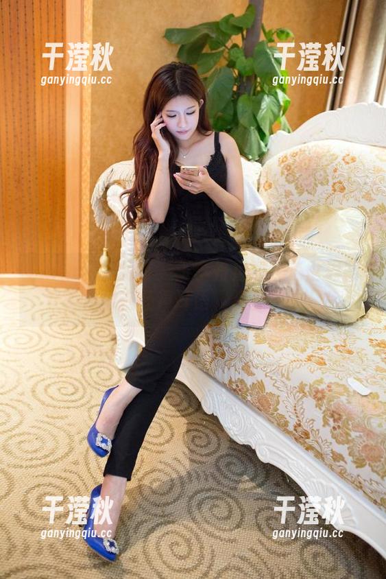 TuiGirl推女郎-王李丹尼 TuiGirl推女郎 - 王李丹尼的黑色世界图集,仿佛在轻声耳语,资源感十足!