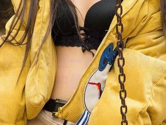 UGirls尤果网 – 乔依琳的少女资源大铁锤——有没有人跟我一样觉得她简直是个梦中情人？