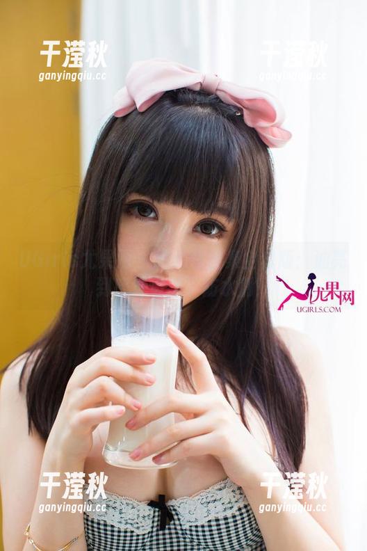 UGirls尤果网-周心情 UGirls尤果网 - 周心情图集全套版:油亮到感觉像抹了防水剂!