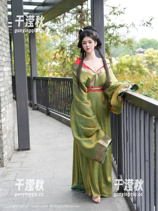 Xiuren秀人网-baby嘉茵 Xiuren秀人网 - 小心!打开baby嘉茵的JK图包,可能会让我陷入深深的侧脸梦境。