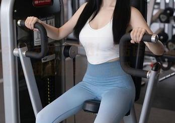 Xiuren秀人网 – 精选！于诺诺ise的旅拍，竟然让我憧憬春天的温暖，真妙啊！
