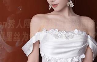 Xiuren秀人网 – 在线追踪张庭蓉：她的裤里丝为何让人停留这么久？