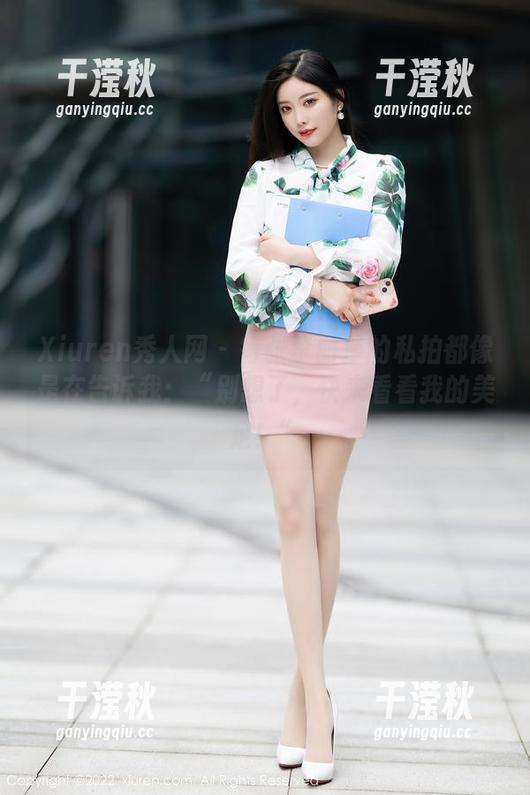 Xiuren秀人网-李丽莎 Xiuren秀人网 - 每张李丽莎的私拍都像是在告诉我:“别想了,快来看看我的美足!”