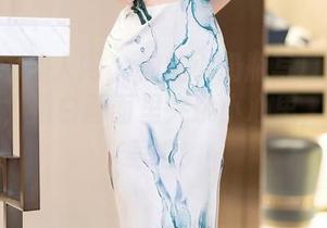 Xiuren秀人网 – 柚柚小奶瓶写真集真是个宝藏，黑白画面里夹杂小心思，赶紧下载吧！