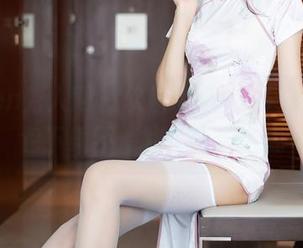 Xiuren秀人网 – 软软roro秘书来了，图包下载不停歇，快来围观