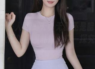 Xiuren秀人网 – 天真无邪还是暗藏玄机？陈秋雨的校服私拍，来一探究竟！