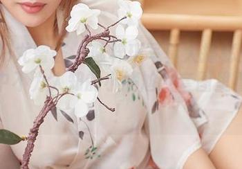 YouMi尤蜜荟 – 陆梓琪写真大揭秘：日常生活中不为人知的小尴尬，套图里看得见！