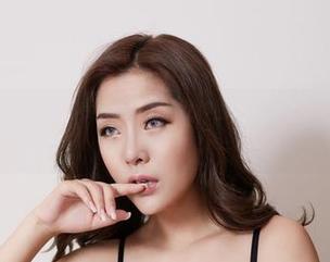YouWu尤物馆 – 把Seven小七的女神照片收入囊中，那简直是资源满满！