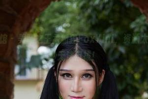 YouWu尤物馆 – 美腿之王孟狐狸FoxYini，资源太美，竟让我一秒无法自拔！