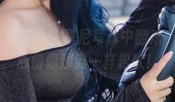 aiss – 在若兮比基尼写真中翻滚，保证你心情像沙滩一样松软！