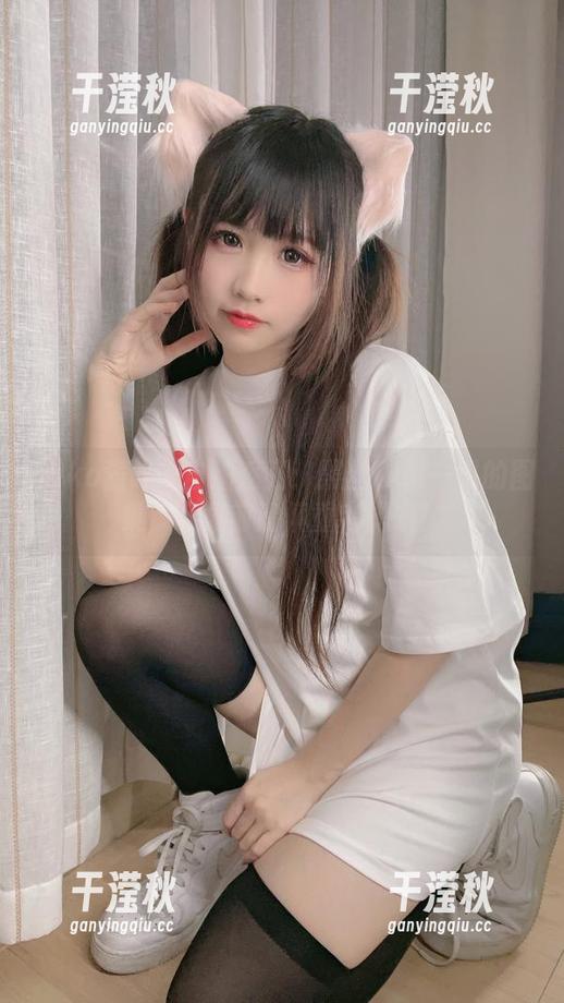 miko酱ww miko酱ww自拍系列:黑丝秒杀一切的图集,下载前请慎重考虑哦!