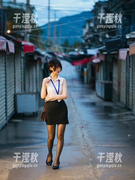 nagesa魔物喵 nagesa魔物喵黑色写真,精选幽默时刻让你忍俊不禁!