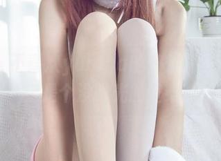 丽柜 – 不喜欢yuleba的户外写真，那你一定是个没眼光的壁纸控。
