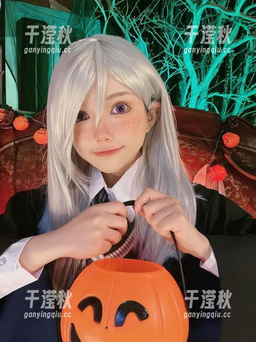 六二二同学 婚纱不止是白色的梦,六二二同学的cos原图带你开启新奇旅程!