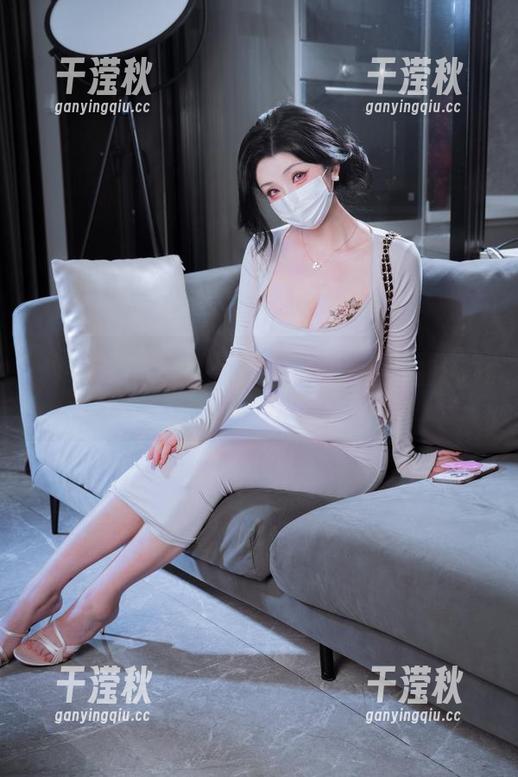 凉凉子 万圣节来临,凉凉子带你走上cos‘吓’人之路,原图贼好看!