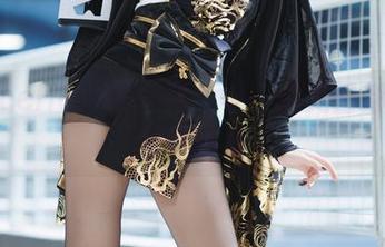 切切celia白色世界：每一幅美图都像初雪般纯净