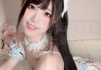微密圈 – 万圣节遇上十万口草莓粥粥：原图分享，甜蜜中藏着一丝小鬼魅的调皮！