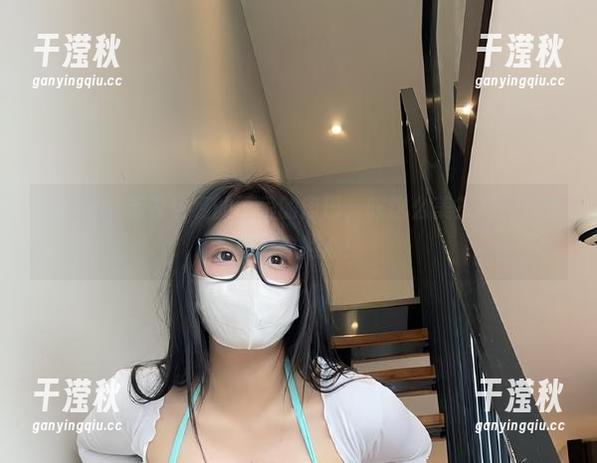 可爱的肉巴 微密圈 - 毛衣包裹的可爱的肉巴,咋这么美?高清壁纸直击你的心!
