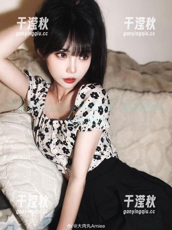 大肉丸Amiee 下载大肉丸Amiee毛衣COS,感受那别样的温柔触感
