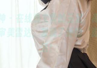 头条女神 – 在线撸文雪的玉足，高清成就了我的审美雷达，发现了新的‘脚’味生活！