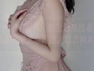微密圈 – 这组图片：奶宝妹纸比基尼写真，简直就是无意间撩人功力MAX！