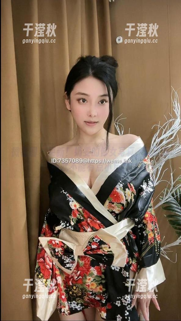 奶雯 微密圈 - 更新!奶雯的修女写真,谁说清纯就不能有点小色?