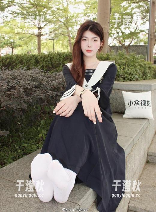 小众视觉-兰兰 小众视觉 - 兰兰的睡衣成就了我的手机壁纸梦想