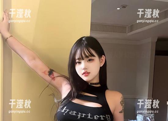 小优优子 微密圈 - 小优优子圣诞限定:图册带你进入梦幻的节日世界!