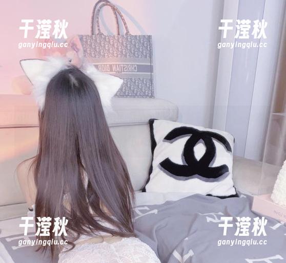 小小奶瓶儿 进入小小奶瓶儿的美图世界,JK资源丰富,等待你的探索!