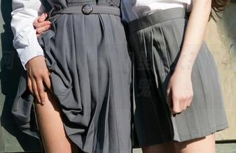 尤果网 – 瞧！小琪图包里的女孩们各有各的调皮鬼
