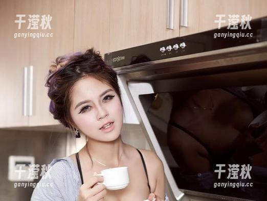 尤物馆-悦儿Yuky 尤物馆 - 悦儿Yuky的制服写真:超乎想象的搭配,快来pick你最爱的风格!