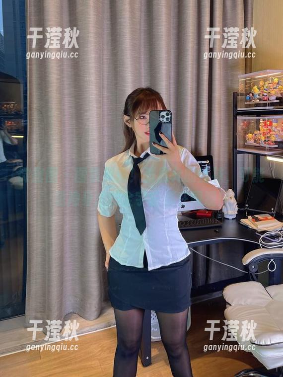 张思允 微密圈 - 图集更新!张思允的丝袜,可能是她身边的全宇宙都在围观!