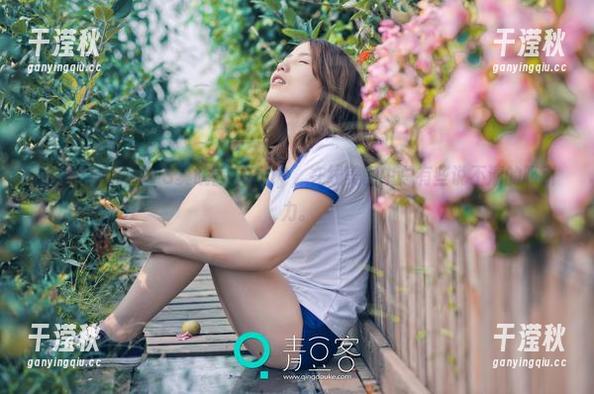 推女神-莫晓茜sunny 推女神 - 和服VS莫晓茜sunny,在线美图中总有些说不清的吸引力。