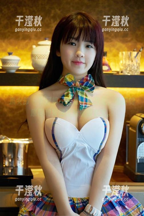 推女郎 - 牛仔裤不是随便的搭配，娜露的原图和套图让我重新定义。