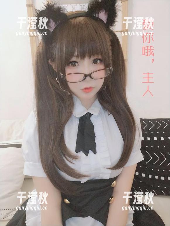 摇摇乐yoyo 黑丝的高清照片,摇摇乐yoyo这是想让我们一探究竟的吗?
