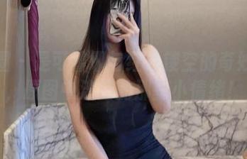 微密圈 – 是可馨耶与红色镂空的奇妙碰撞，原图中流露的那些小情绪！