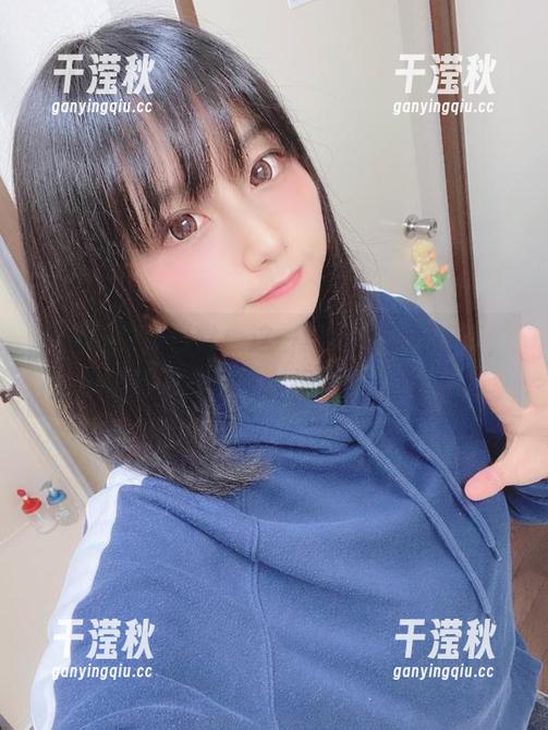 柳丸 柳丸的睡衣日常:这一组写真让我知道,图包里的她最懂怎么把日常变得高级。