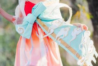桜桃喵的写真：办公室里的调皮秘书与暗藏魅力！