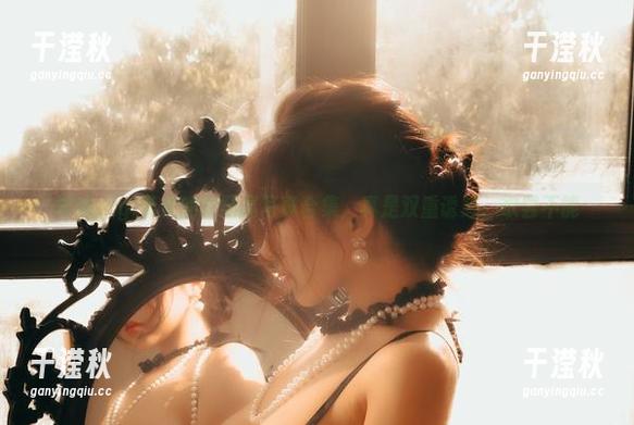 樱晚gigi带来的双马尾写真合集，真是双重诱惑，欲罢不能