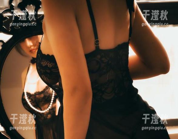 樱晚gigi 樱晚gigi图包大更新,来感受戏与梦的微妙碰撞,谁说现实一定要平淡?