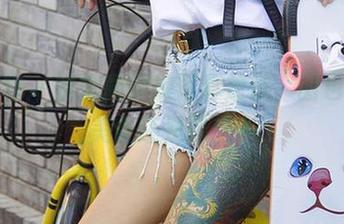 爱尤物 – 林微微厨娘写真放送，图包里是美食还是诱惑？