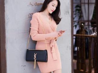 爱蜜社 – 一窥杨紫嫣的灰丝写真集：是不是该让我尖叫一下？