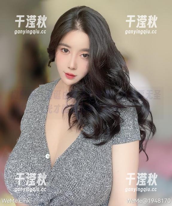 猪小七 微密圈 - 圣诞由猪小七带来,当然要无圣光才能更真实不造作!
