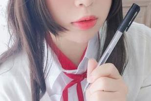 写真小心机：如何在白烨烨的傲娇女仆长中找到甜甜圈？
