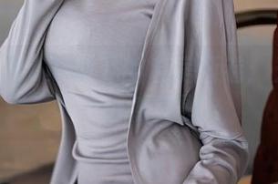 秀人网 – Yuki鱼儿的私房画卷：光滑裸足与自然交融