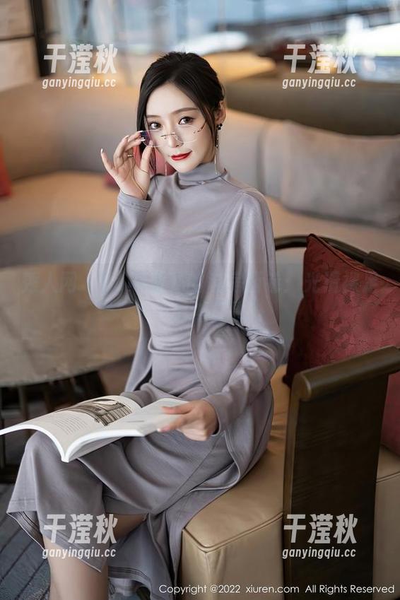 秀人网-Yuki鱼儿 秀人网 - Yuki鱼儿的私房画卷:光滑裸足与自然交融